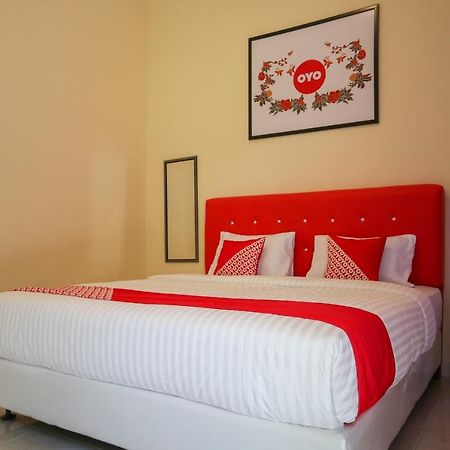Oyo 2202 Delima Guest House Syariah Padang  Exteriér fotografie