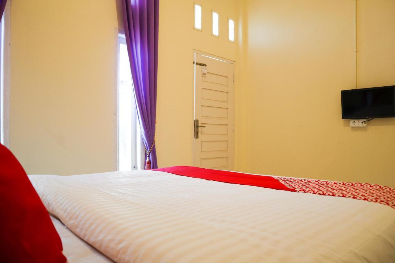 Oyo 2202 Delima Guest House Syariah Padang  Exteriér fotografie